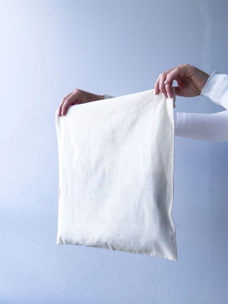 Бежевий бавовняний мішечок з помаранчевою стрічкою-зав’язкою – багаторазовий мішок для зберігання та пакування подарунків без друку розмір: 37см х 55/40см