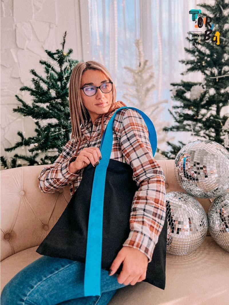 Чорна торба щільного котону з синіми ручками