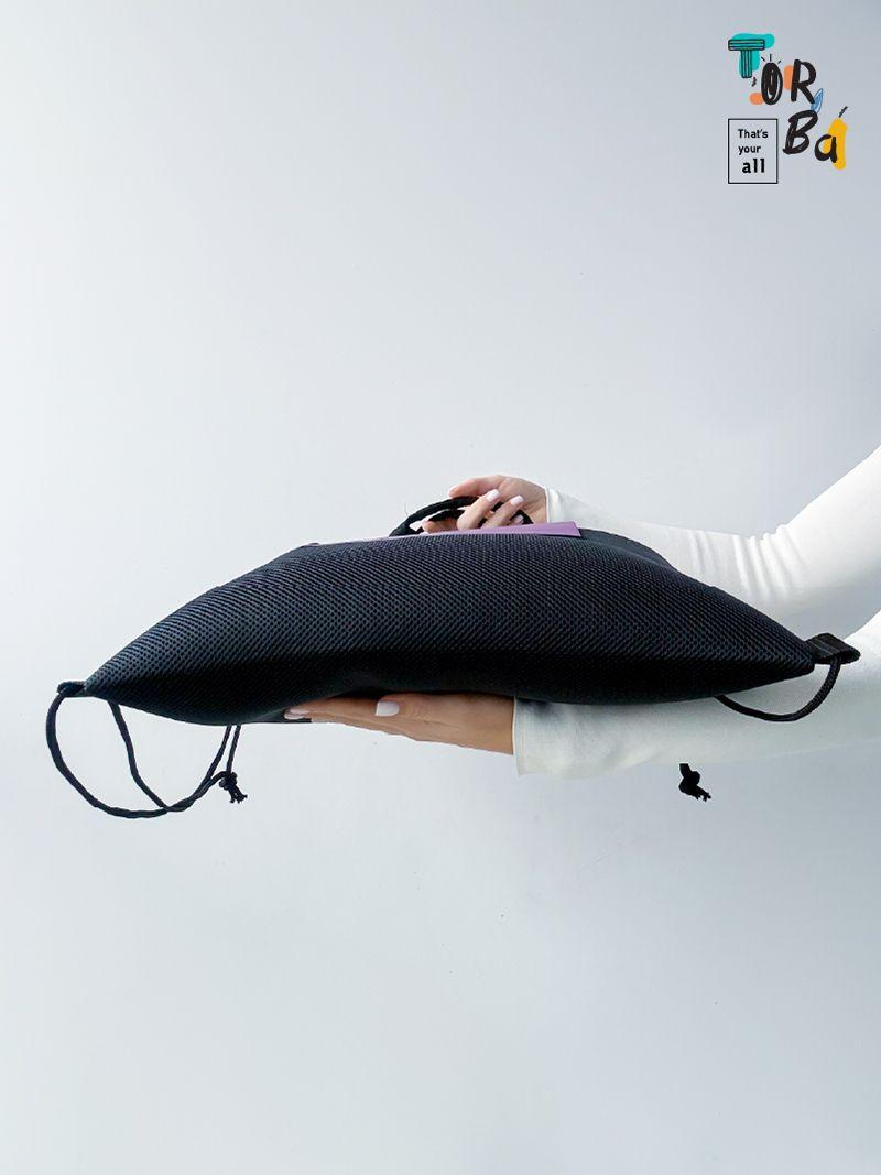 Легкий, зручний та зносостійкий рюкзак з контрастною кишенею та ручками-шнурками, без друку, розмір: 45см х 50см