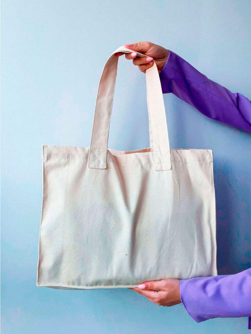 Горизонтальный шопер из саржи без печати Размер: 45cм х 35см х 12см