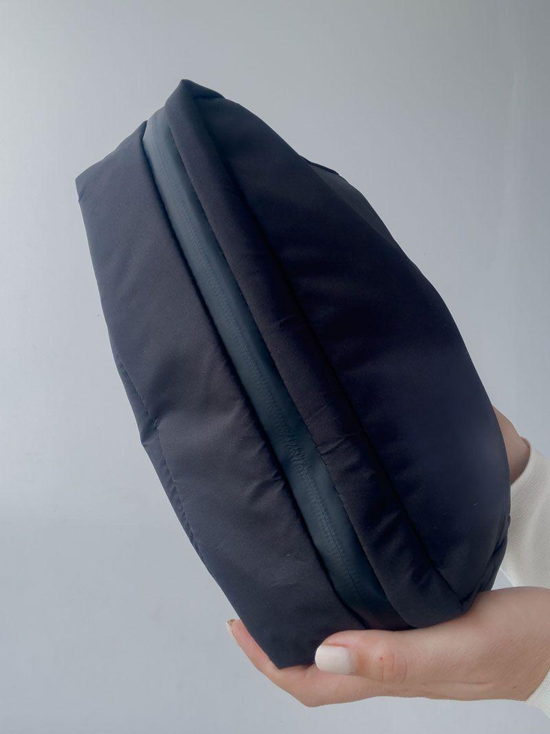 Чорний органайзер-сумка з плащівки на блискавці з відділеннями - компактна косметичка або дорожній кейс для аксесуарів без друку розмір: 24см х 18см х 10см