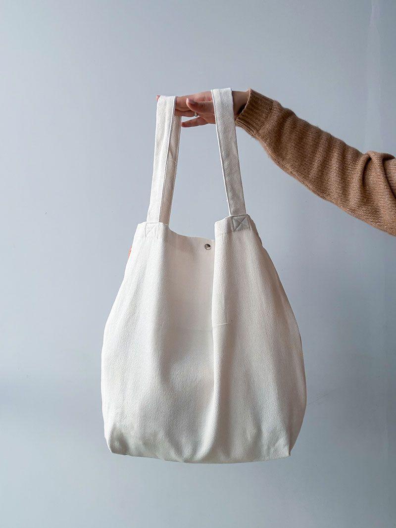 Мінімалістичний еко-рюкзак з натурального канвасу - стильний шопер-рюкзак для міста та покупок, без друку, розмір: 45см х 45см х 12см