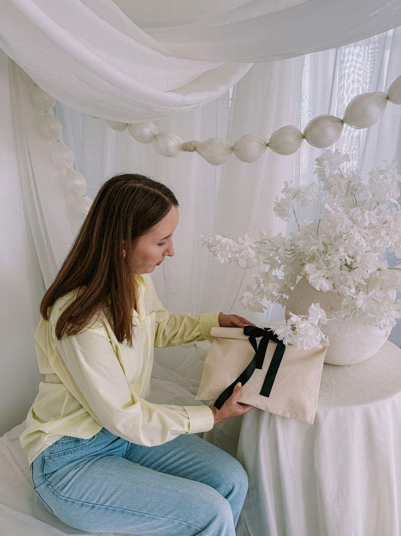 Подарунковий мішечок із саржі з бантом — екоупаковка для косметики, аксесуарів та подарунків без друку розмір: 35см х 30/40см