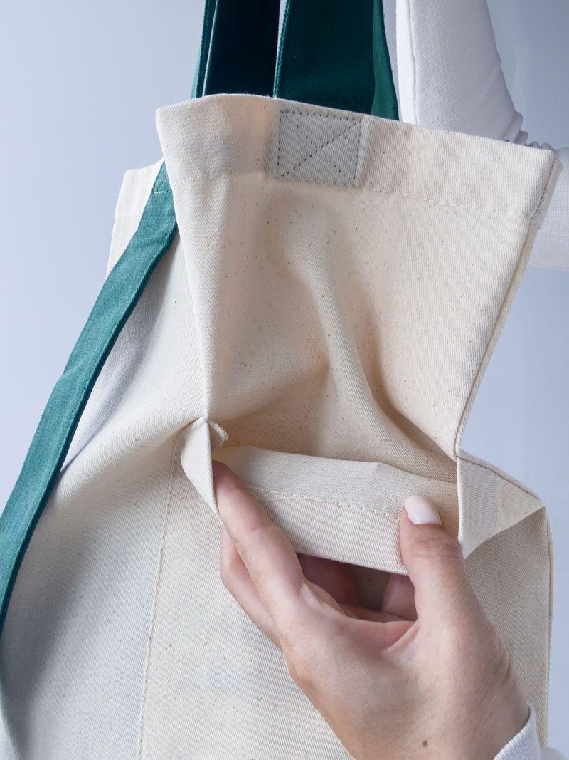 Сумка-шопер із саржі з зеленими ручками та зовнішньою кишенею – міцна еко-сумка для покупок і щоденного використання без друку, розмір: 35см х 38см х 7см
