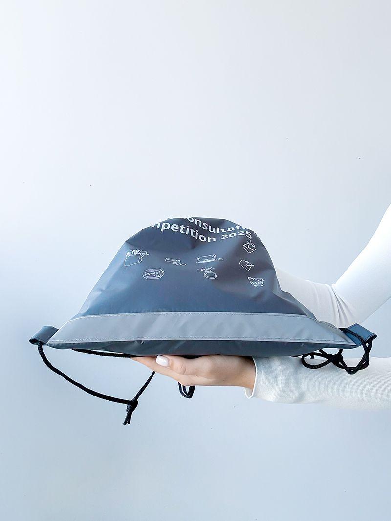 Сірий рюкзак для взуття зі світловідбивною стрічкою, без друку, розмір: 35см х 40см