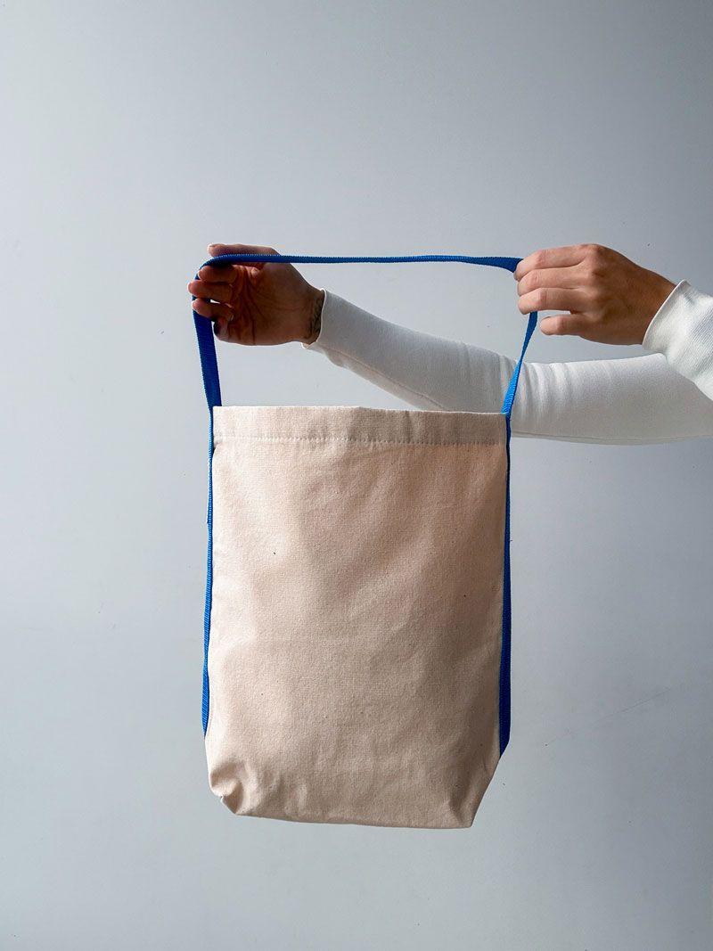 Сумка з двонитки з бічною стрічкою - кросбоді без друку, розмір: 33см х 35см х 12см