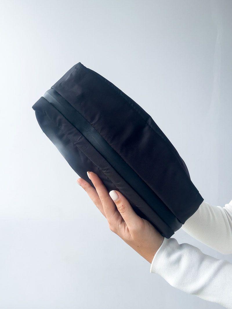 Чорний органайзер-сумка з плащівки на блискавці з відділеннями - компактна косметичка або дорожній кейс для аксесуарів без друку розмір: 24см х 18см х 10см