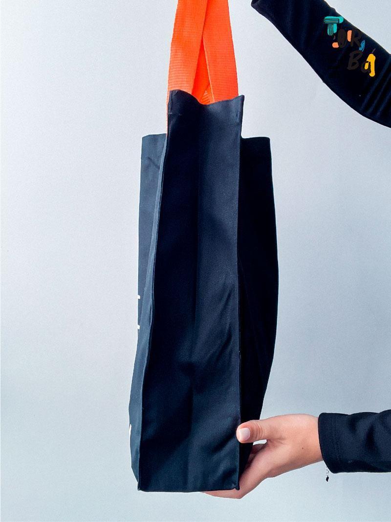 Объемный шопер с двойной оранжевой ручкой из плотного коттона без печати Размер: 41см х 41см х 10см