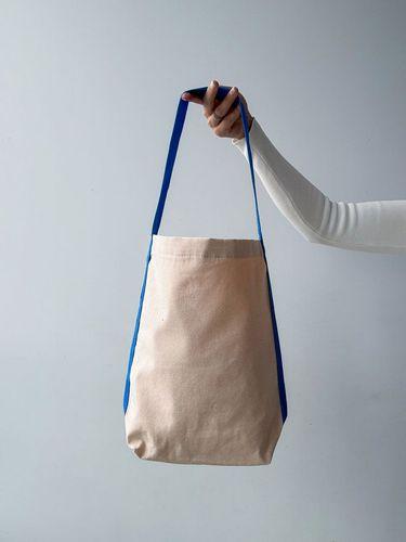 Сумка з двонитки з бічною стрічкою - кросбоді без друку, розмір: 33см х 35см х 12см