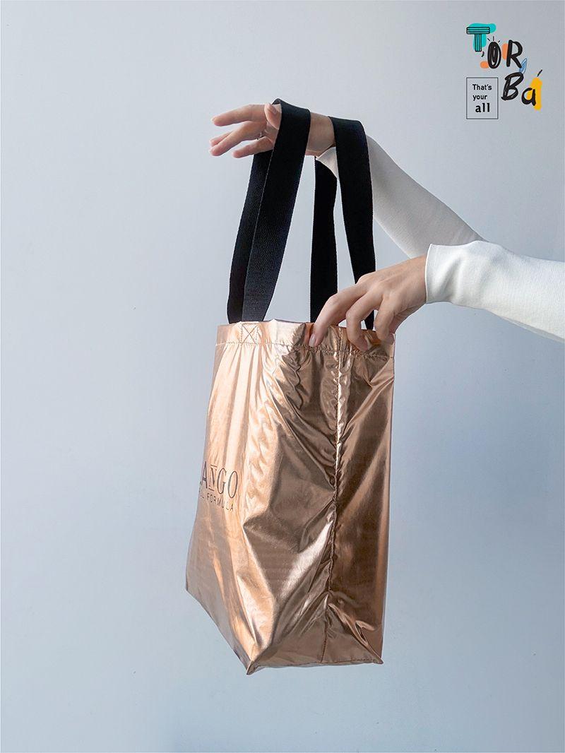 Містка золота еко-сумка з водовідштовхувальної плащової тканини, без друку, розмір: 45см х 35см х 15см