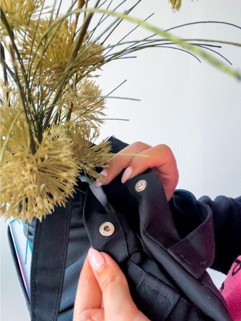 Сумка из черной саржи с карманами с кнопкой без печати Размер: 38см х 40см х 7см