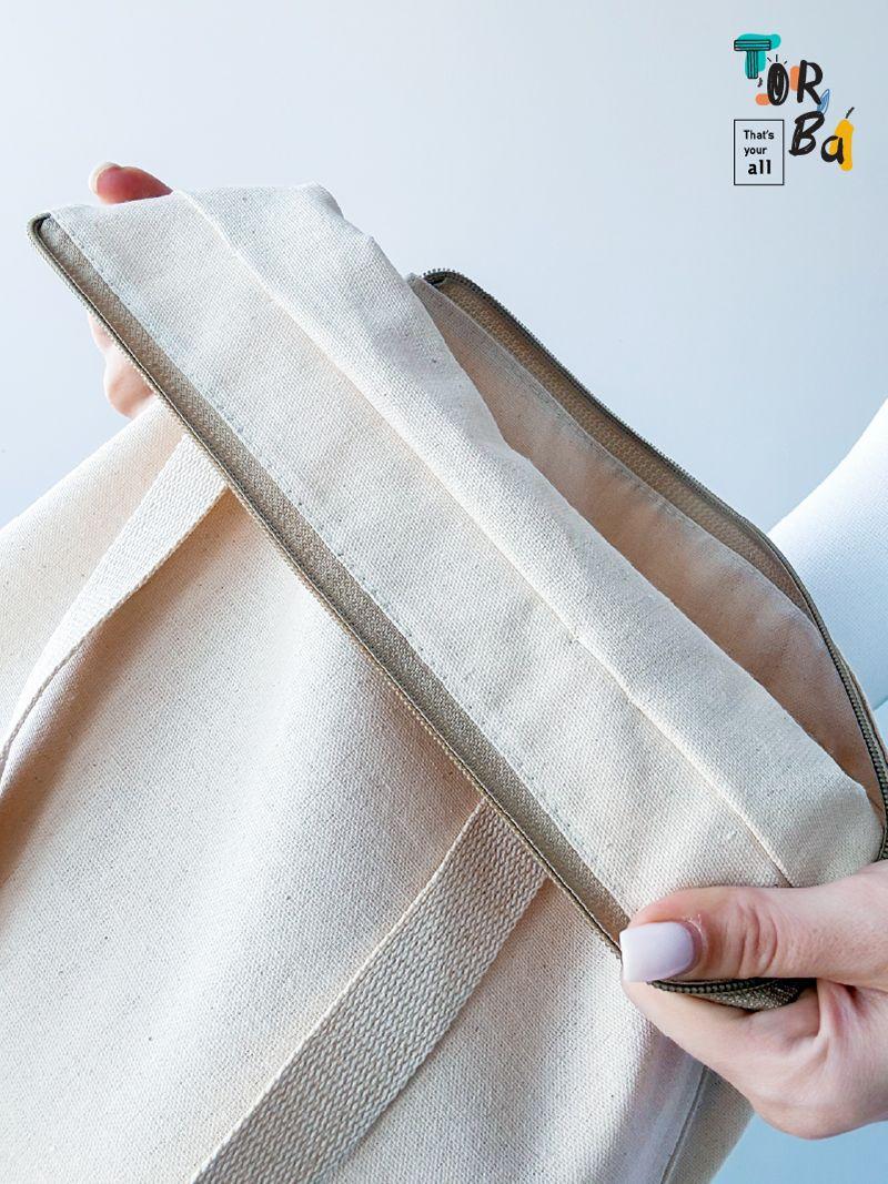 Світло-бежева стильна сумка-шопер з натуральної тканини для різних дрібничок на застібці-блискавці, без друку, розмір: 38см х 40см