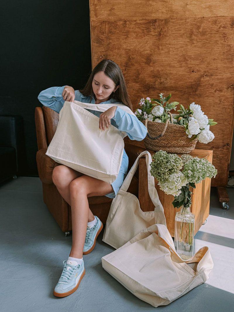 Шопер із саржі з широкою ручкою через плече — містка екосумка для покупок та щоденного використання без друку, розмір: 46см х 38см х 12см