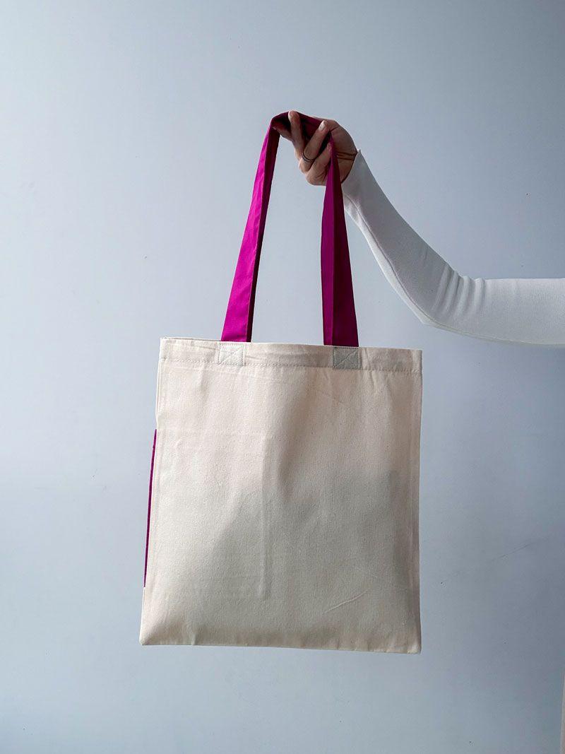 Бежева шопер-сумка з саржі з рожевими ручками і зовнішньою кишенею - стильна екосумка для покупок і щоденного використання без друку, розмір: 38см х 40см