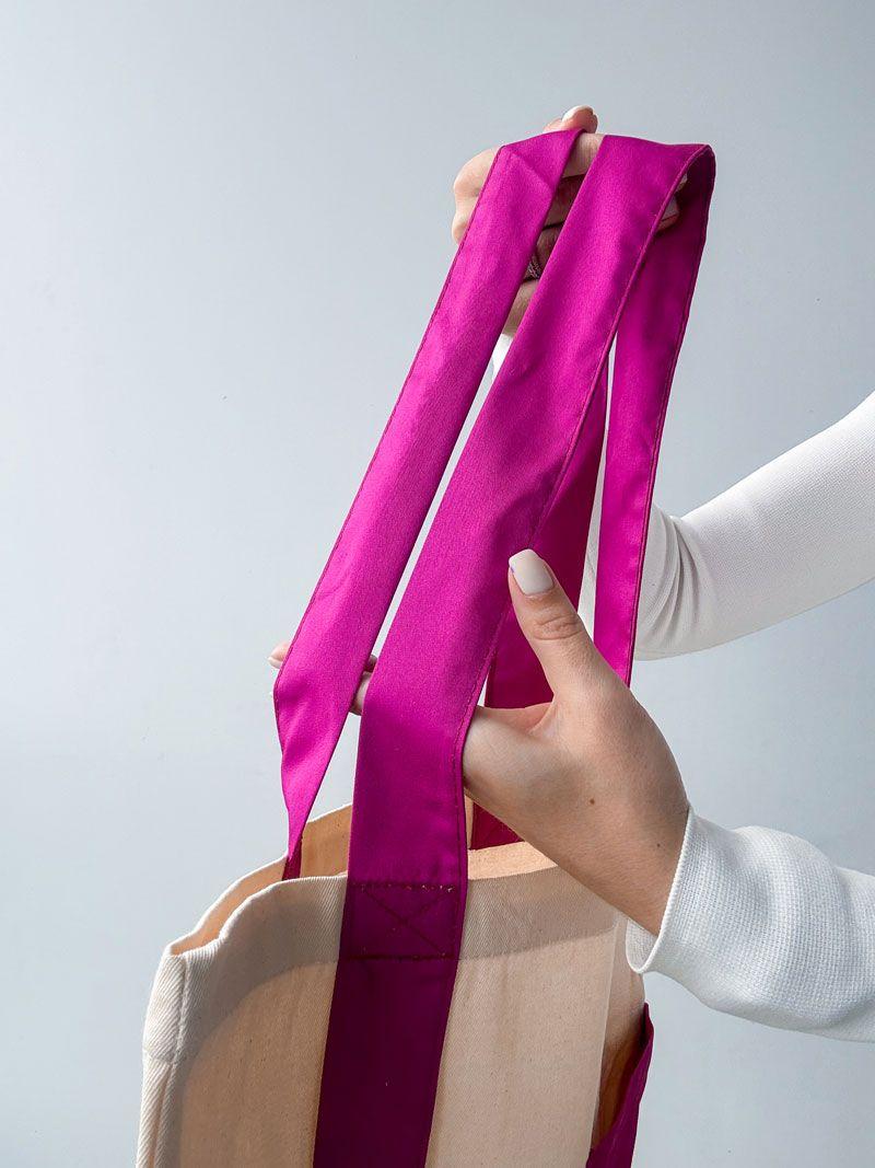 Бежева шопер-сумка з саржі з рожевими ручками і зовнішньою кишенею - стильна екосумка для покупок і щоденного використання без друку, розмір: 38см х 40см