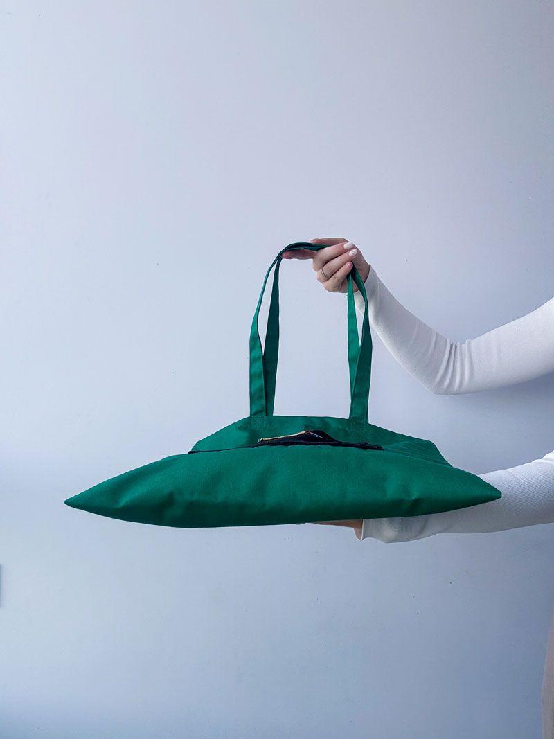 Зелена екосумка з зовнішньою кишенею з велкро-тканини — шопер із щільної бавовни з довгими ручками для щоденного використання без друку розмір: 38см × 42см