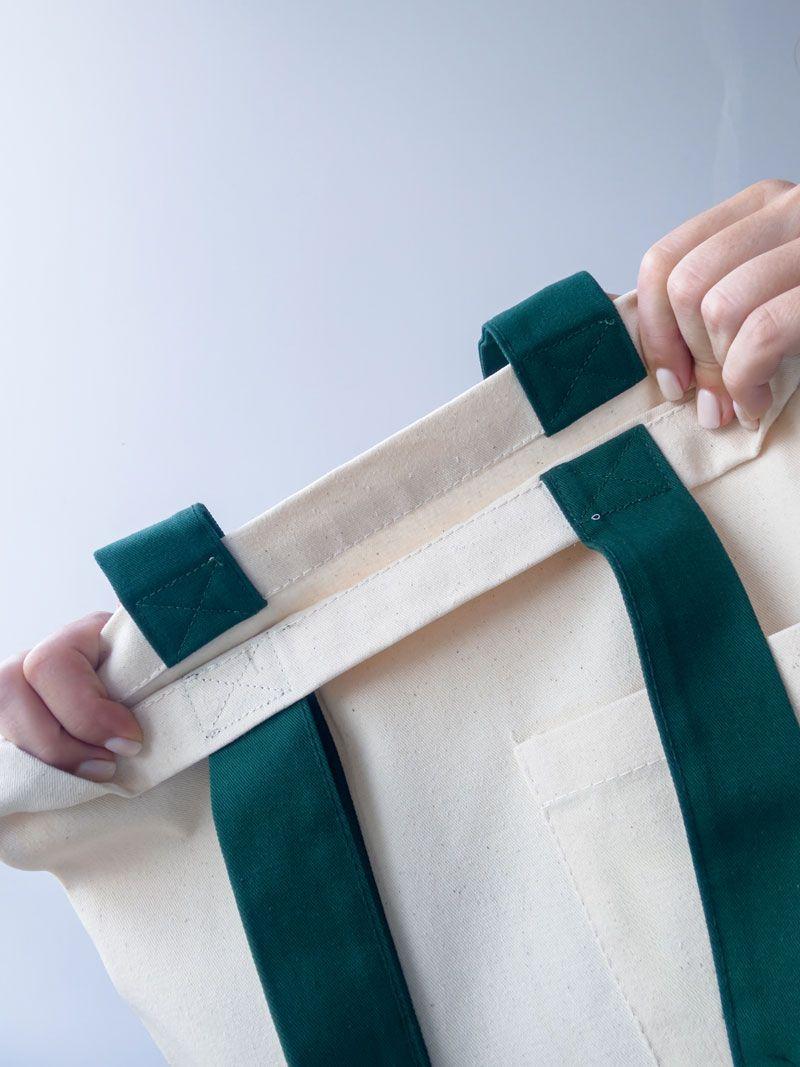 Сумка-шопер із саржі з зеленими ручками та зовнішньою кишенею – міцна еко-сумка для покупок і щоденного використання без друку, розмір: 35см х 38см х 7см