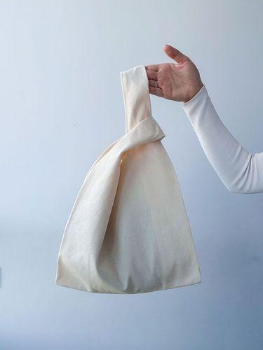 Сумка-пакет із натуральної тканини в японському стилі - мінімалістична бежева еко-сумка з короткими ручками для щоденного використання без друку розмір: 30 см х 30 см х 7 см