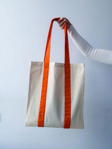 Бежева еко-сумка шопер із контрастними довгими ручками - щільна бавовняна сумка для покупок і щоденного використання без друку, розмір: 40см х 45см