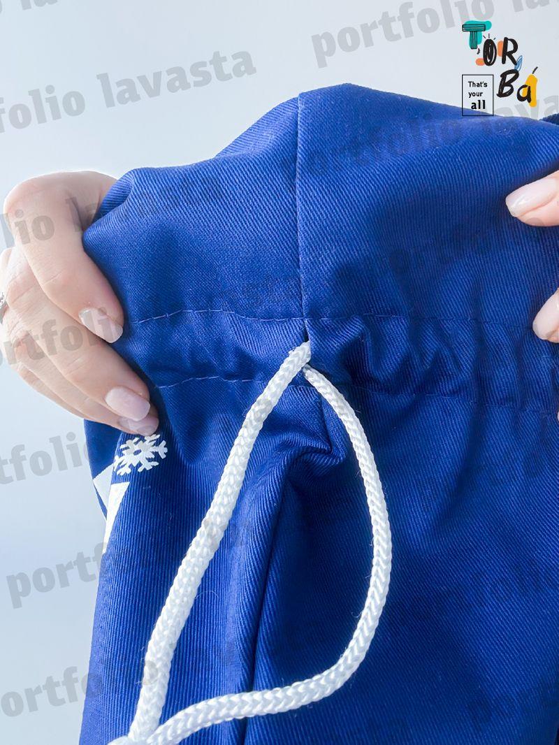 Синяя сумка-мешок из плотной саржи на затяжках, с длинными ручками, без печати, размер: 30см х 36см