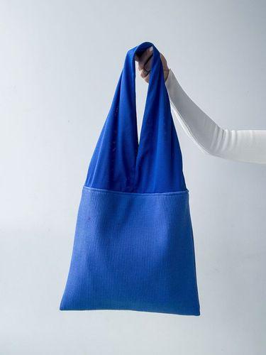 Трикотажна сумка з ручками зі спортивної сітки - стильна текстильна еко-сумка для тренувань, прогулянок та щоденного використання без друку розмір: 35см х 63см