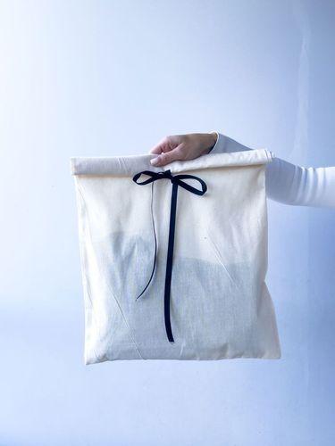 Бежевий мішечок із бязі з чорною стрічкою-зав’язкою – багаторазовий пакет для зберігання та пакування подарунків без друку розмір: 40см х 45см