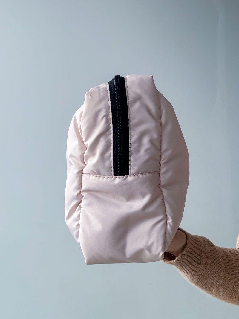 Об’ємна м’яка косметичка з блискавкою - ніжно-рожева дорожня косметичка з ручкою, без друку, розмір: 25cм х 20см х 10см