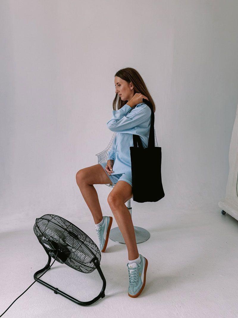 Чорна сумка-шопер із саржі з розширеним дном та довгими ручками – міцна еко-сумка для покупок і щоденного використання без друку розмір: 35см × 40см × 6см