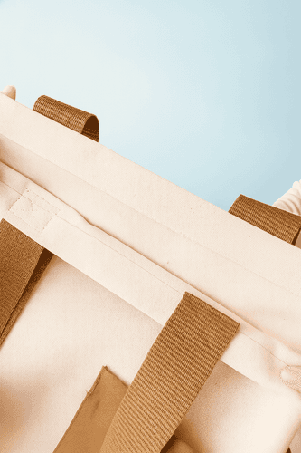 Cotton tote with brown pocket