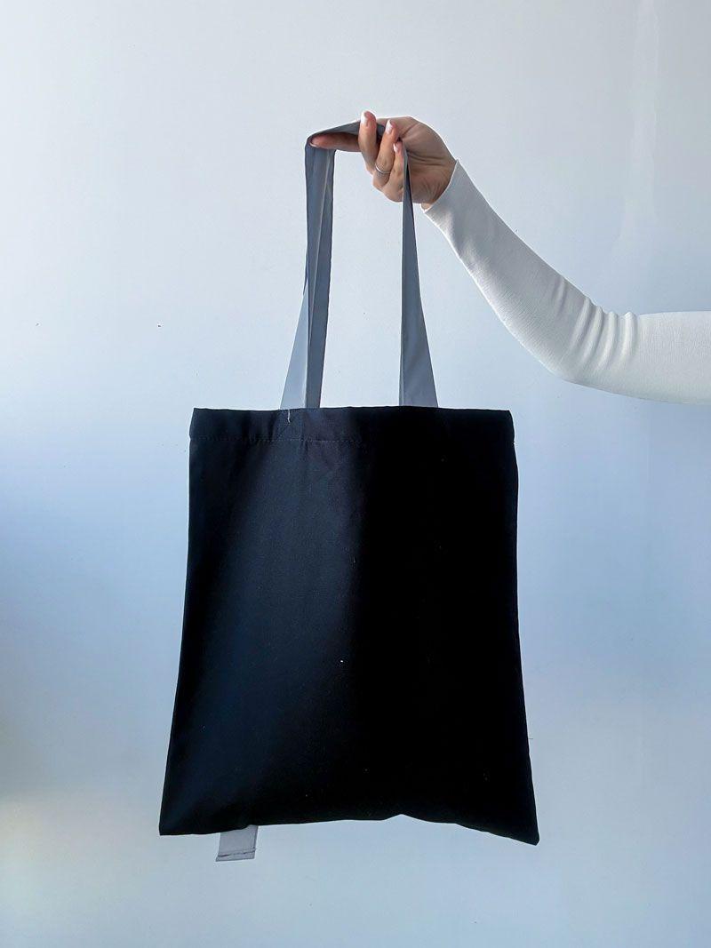 Сумка шопер чорна з довгими сірими ручками з cтрічки - еко торба без дна, пласка, стильна, для покупок, на плече без друку, розмір: 38см х 42см