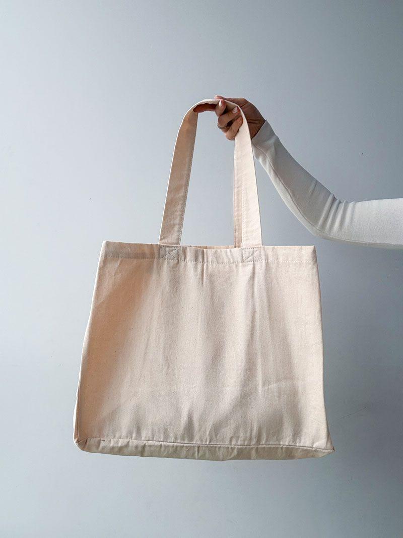Бежева шопер-сумка з саржі - універсальна екосумка з натуральної тканини для покупок і щоденного використання без друку розмір: 45см х 35см х 20см
