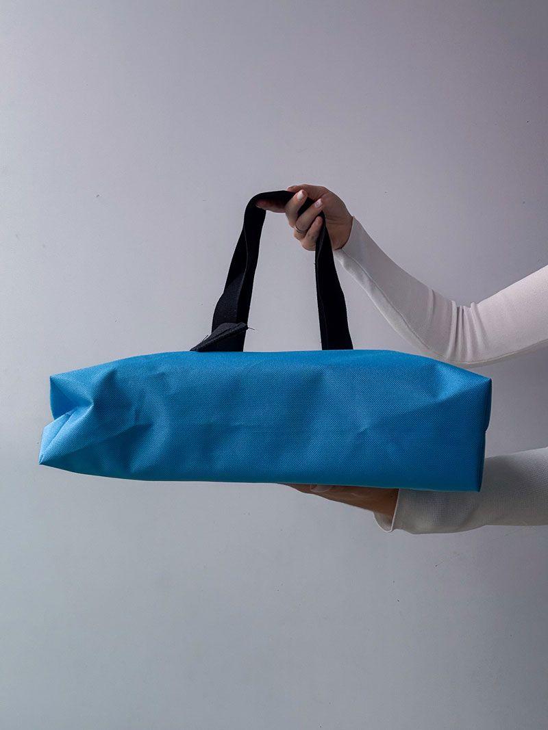 Блакитний шопер із водовідштовхувальної плащівки з чорними ручками та кнопками - легка й міцна сумка для міста та покупок без друку, розмір: 36см х 42см х 7см